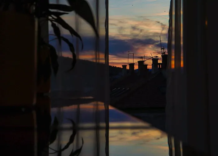 Center Sunset Penthouse 公寓 *