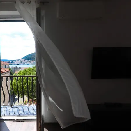 Center Sunset Penthouse سبليت