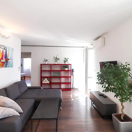 Center Sunset Penthouse سبليت