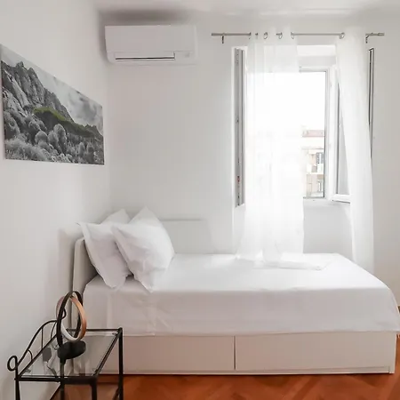 Center Sunset Penthouse سبليت