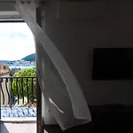 Center Sunset Penthouse Split