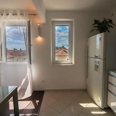 Center Sunset Penthouse דירה